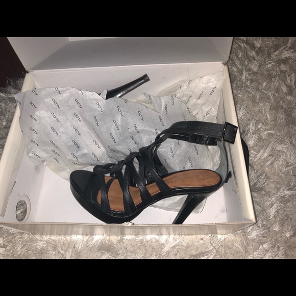 Aldo - Picture 2 of 8